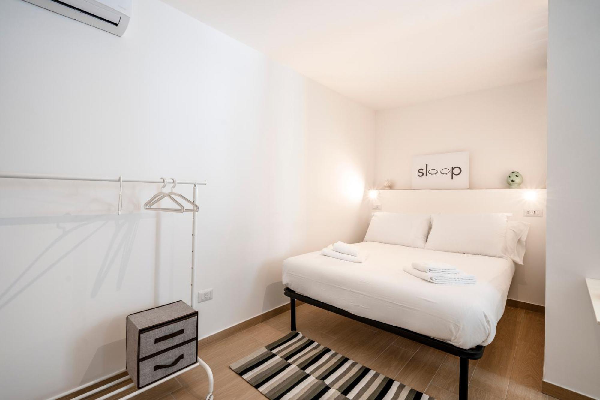 Room 4 - Lovely & Functional Studio Bari Exteriör bild